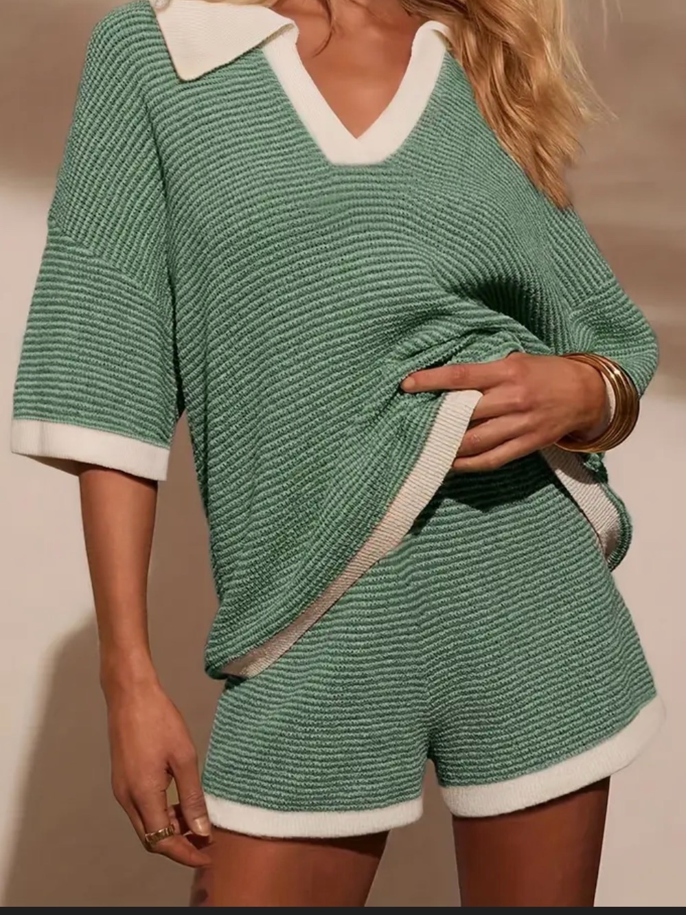 Women’s Green Knit Lounge Set With Contrast Trim